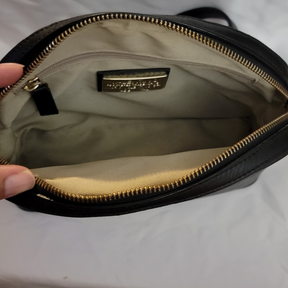 Valentino By Mario Valentino Black Crossbody Bag - Picture 5 of 9